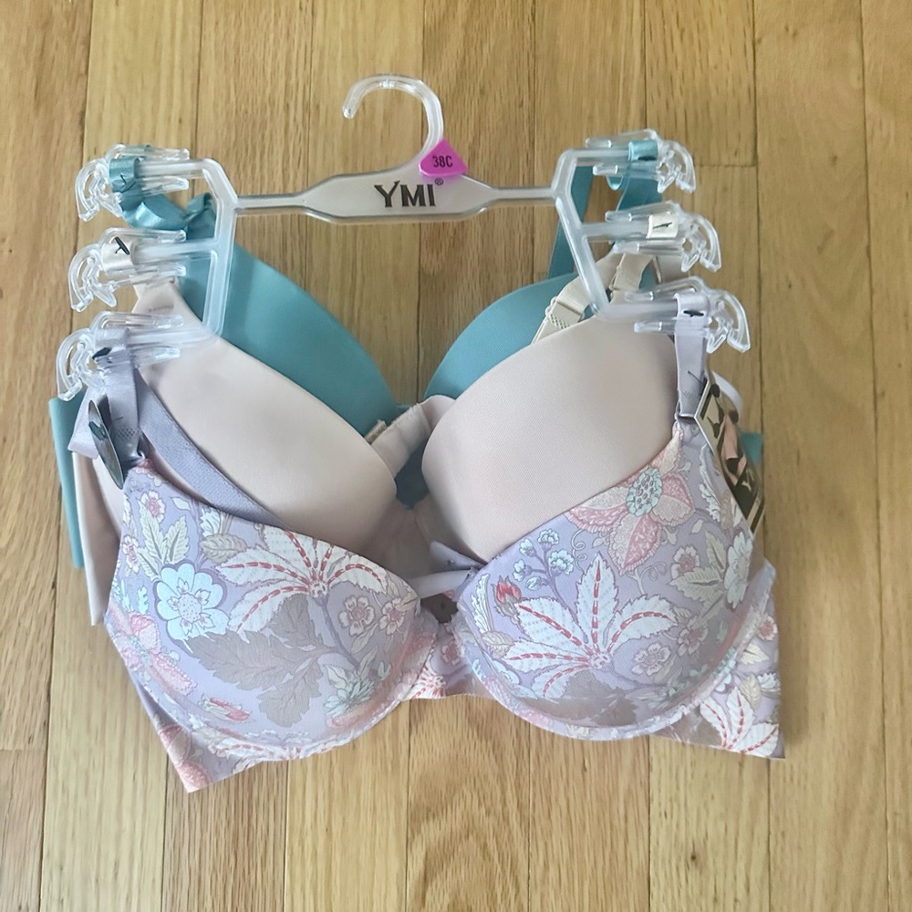 YMI Floral Lace Bra - Cream and Blue
Bundle